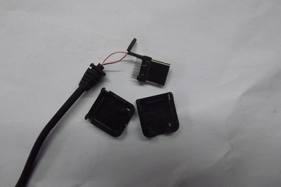 鸿润塑胶电子厂 高品质万能充电线批发专家，满足多元化设备充电需求